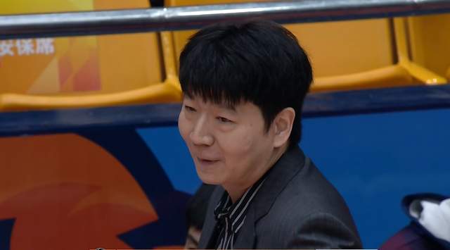 球迷吵翻！乔丹是NBA初代营销大牌，詹姆斯是迭代招牌，真相扎心'></a></li></ul></div></div><div class=