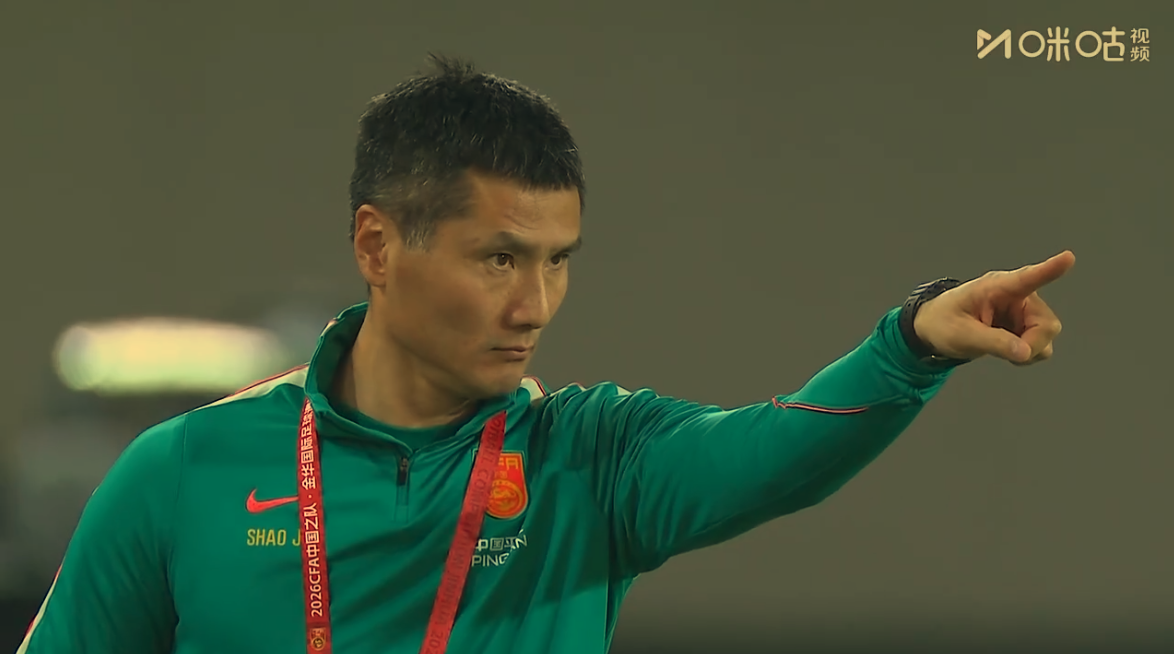 巴洛贡美足首秀梅开二度当选最佳'></a></li></ul></div></div><div class=