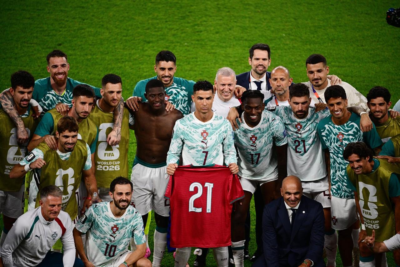DAZN：齐沃赛前找加斯佩里尼搭话，称赞说这支罗马真强'></a></li><li class='hiSlider-item td-dynamic-news-card'><a href=